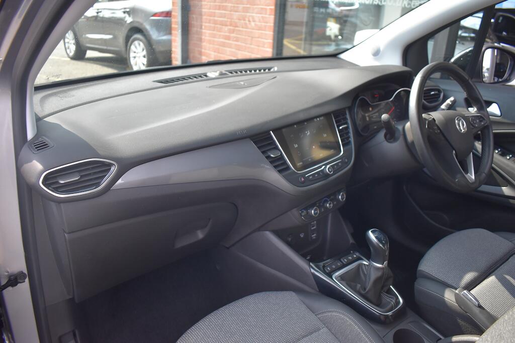 Vauxhall Crossland view 37
