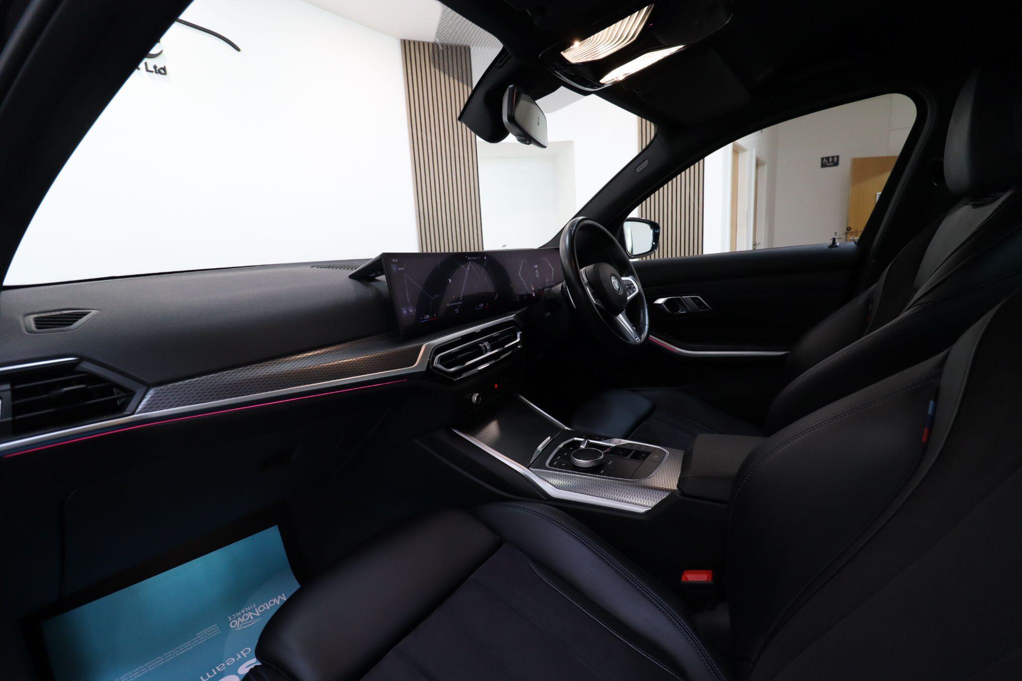 BMW 3 Series view 10