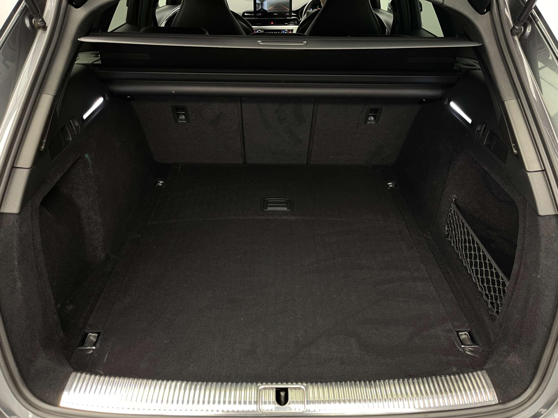 Audi S4 Avant view 37
