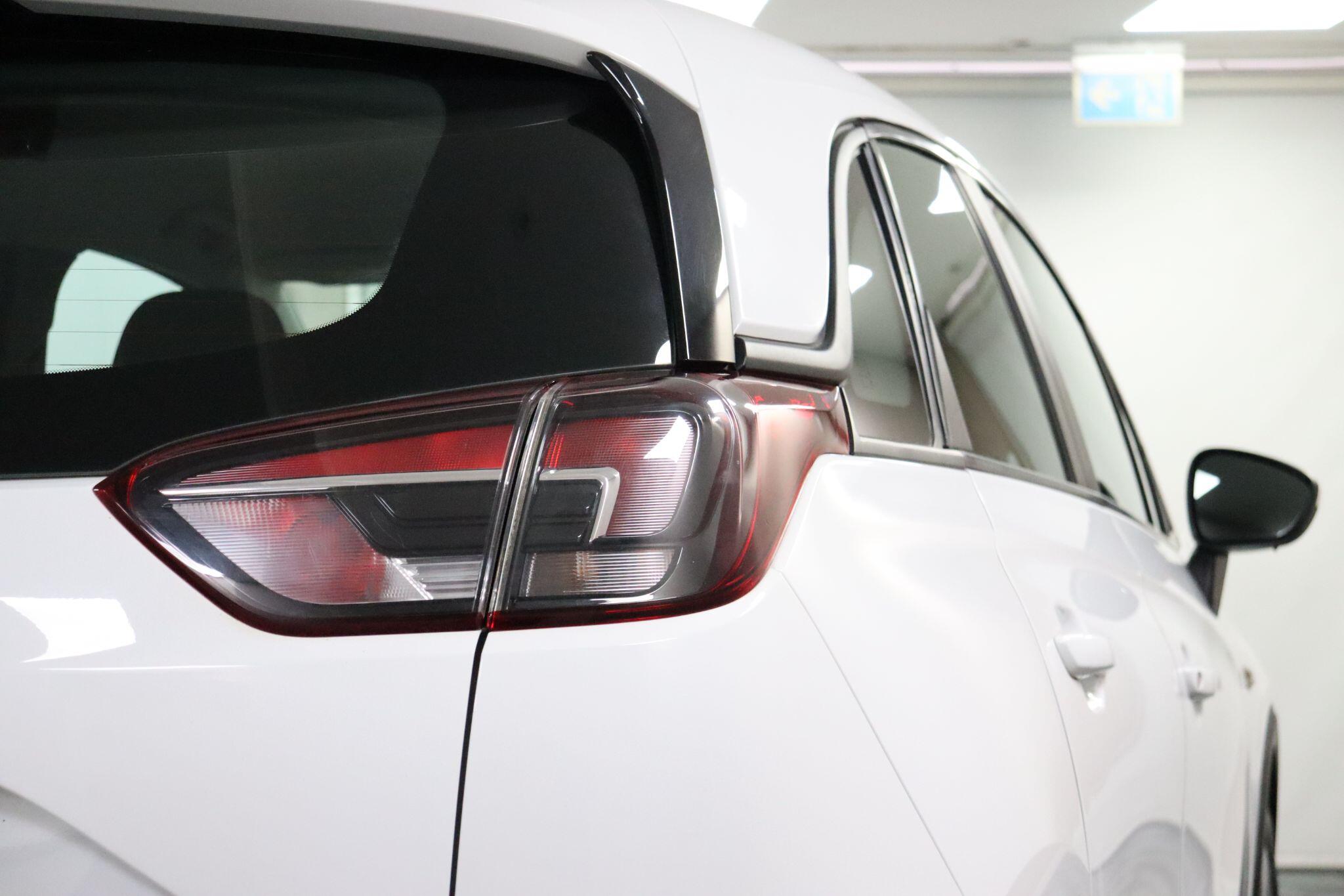 Vauxhall Crossland X view 29