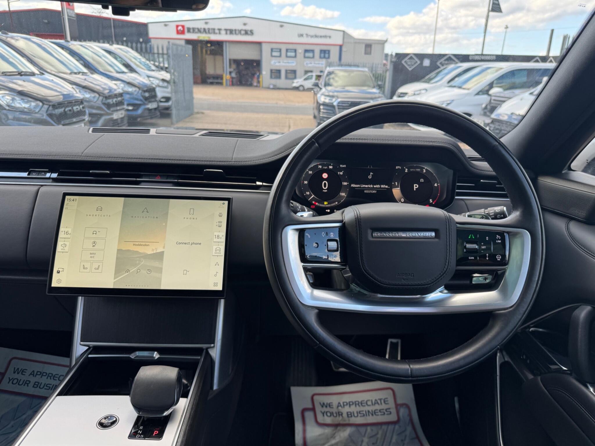 Land Rover Range Rover view 11