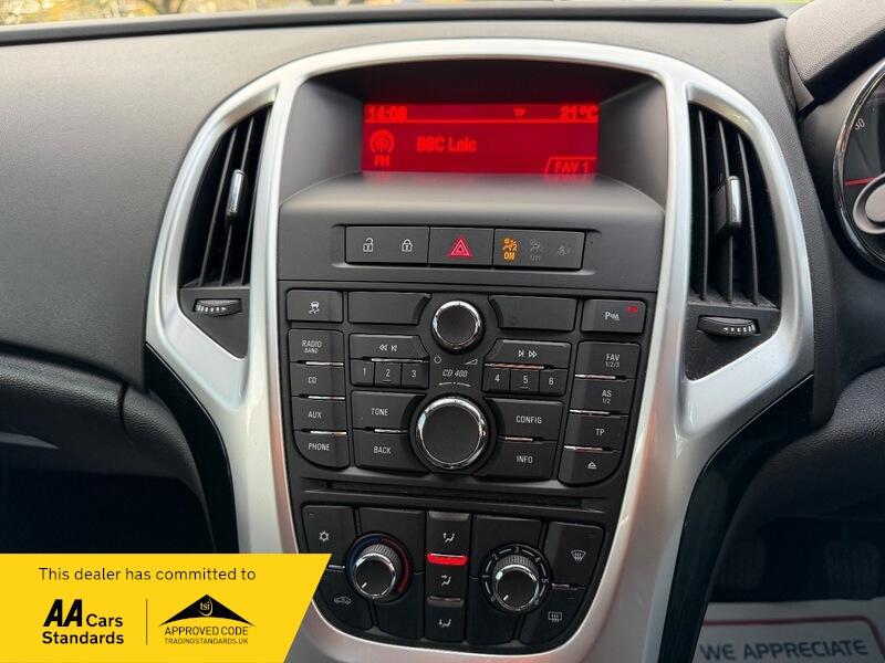 2015 Vauxhall Astra 1.4i SRi Euro 6 5dr • 24,139 miles image 30