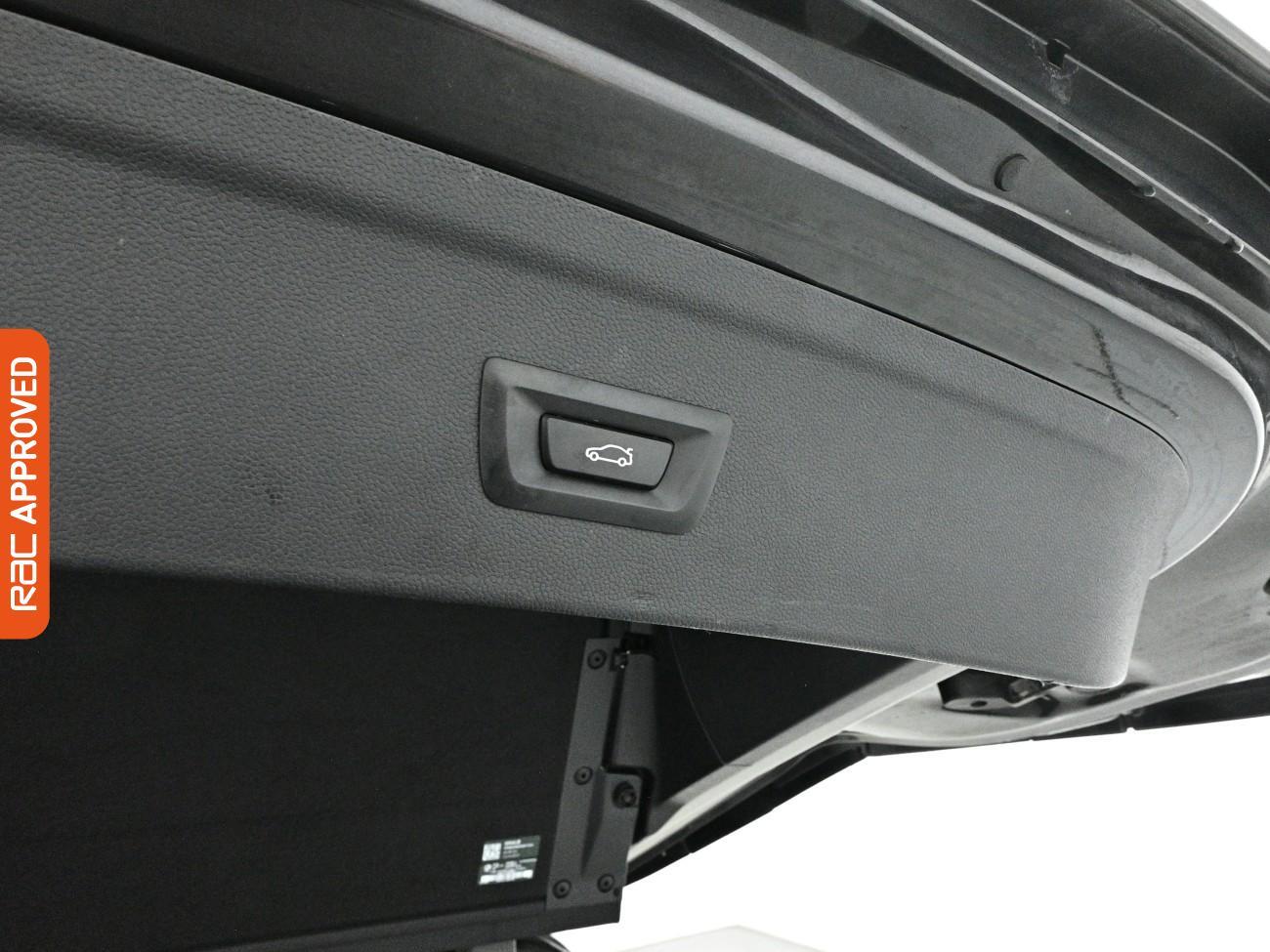 BMW iX view 16