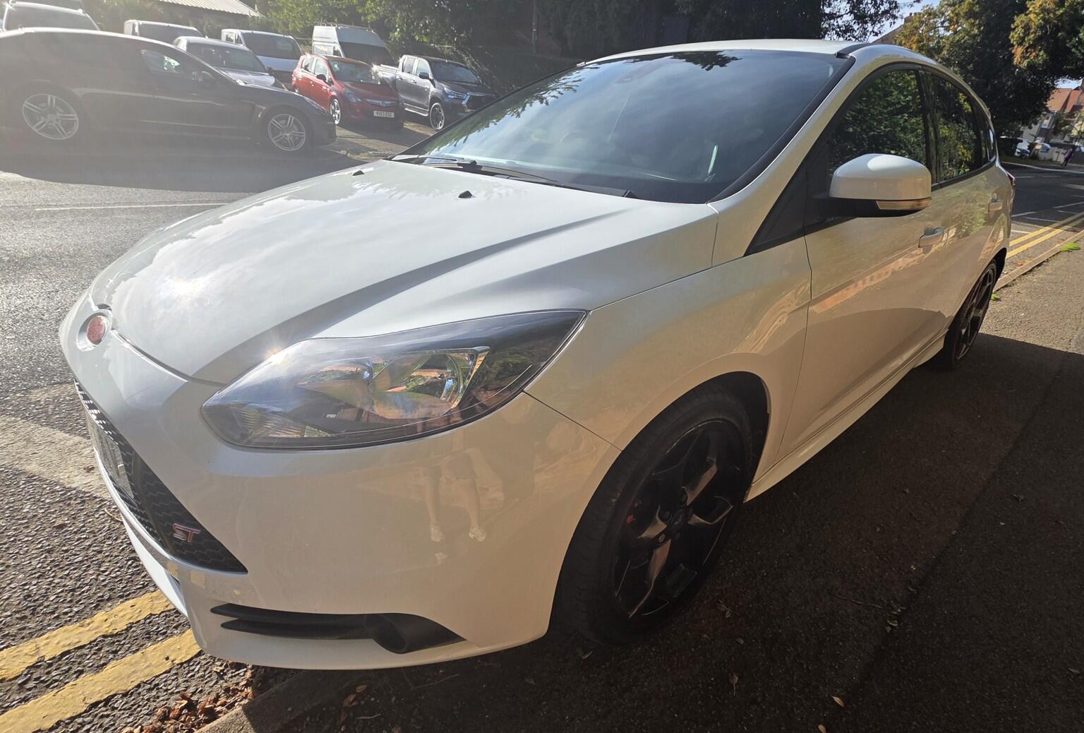 Ford Focus view 8