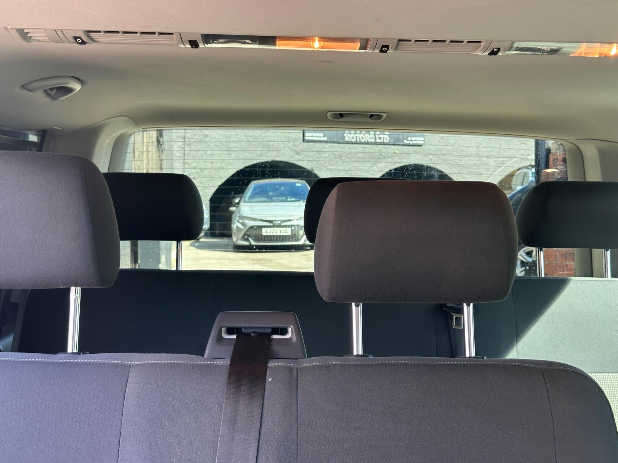 Volkswagen Transporter view 27