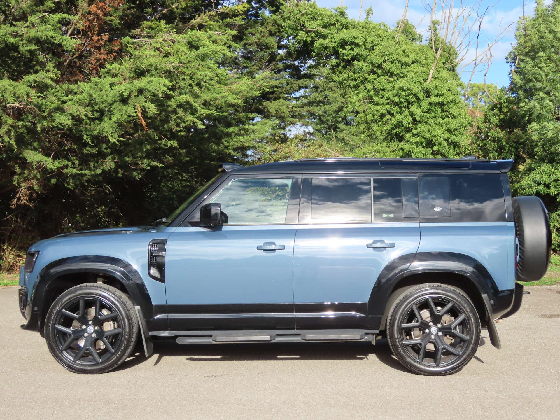 Land Rover Defender view 7