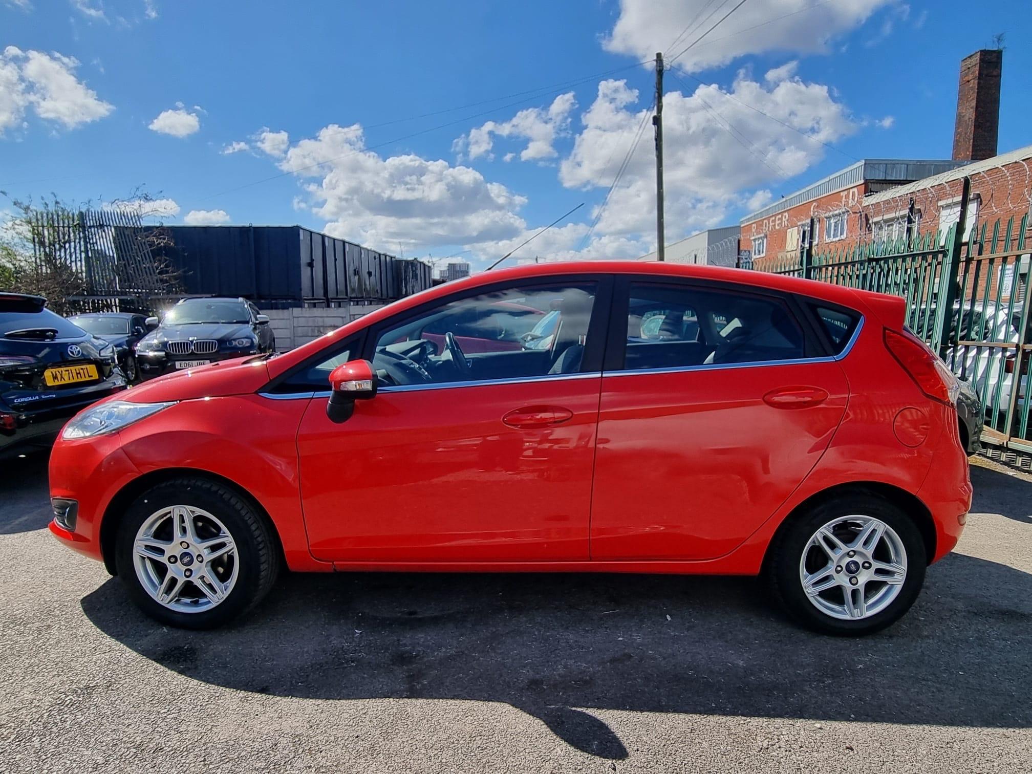 2014 Ford Fiesta 1.0 Zetec Euro 5 (s/s) 5dr