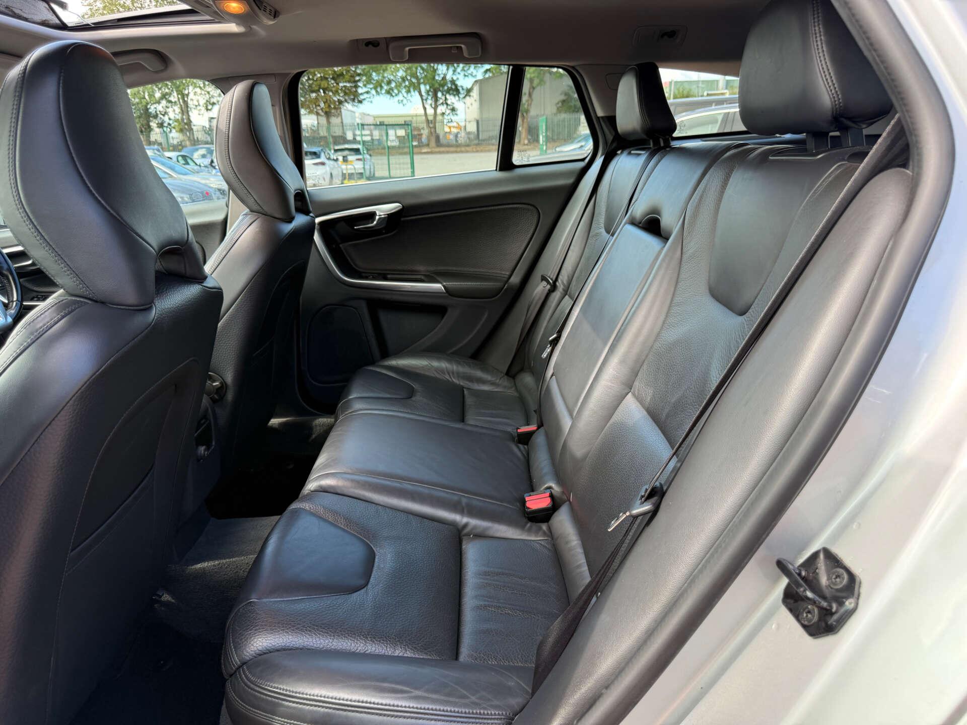 Volvo V60 view 74