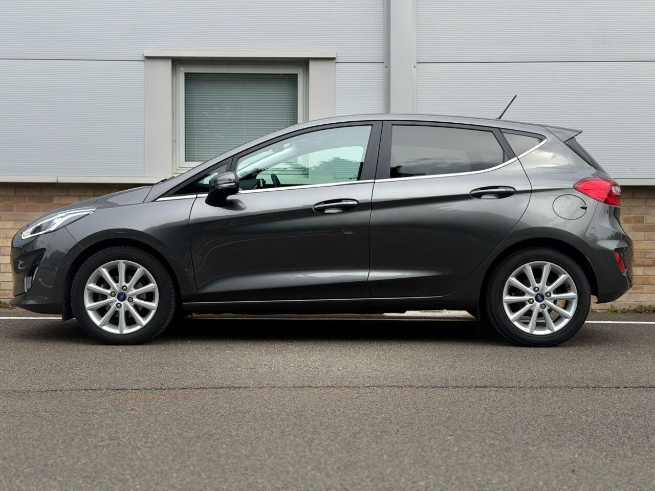 Ford Fiesta view 26