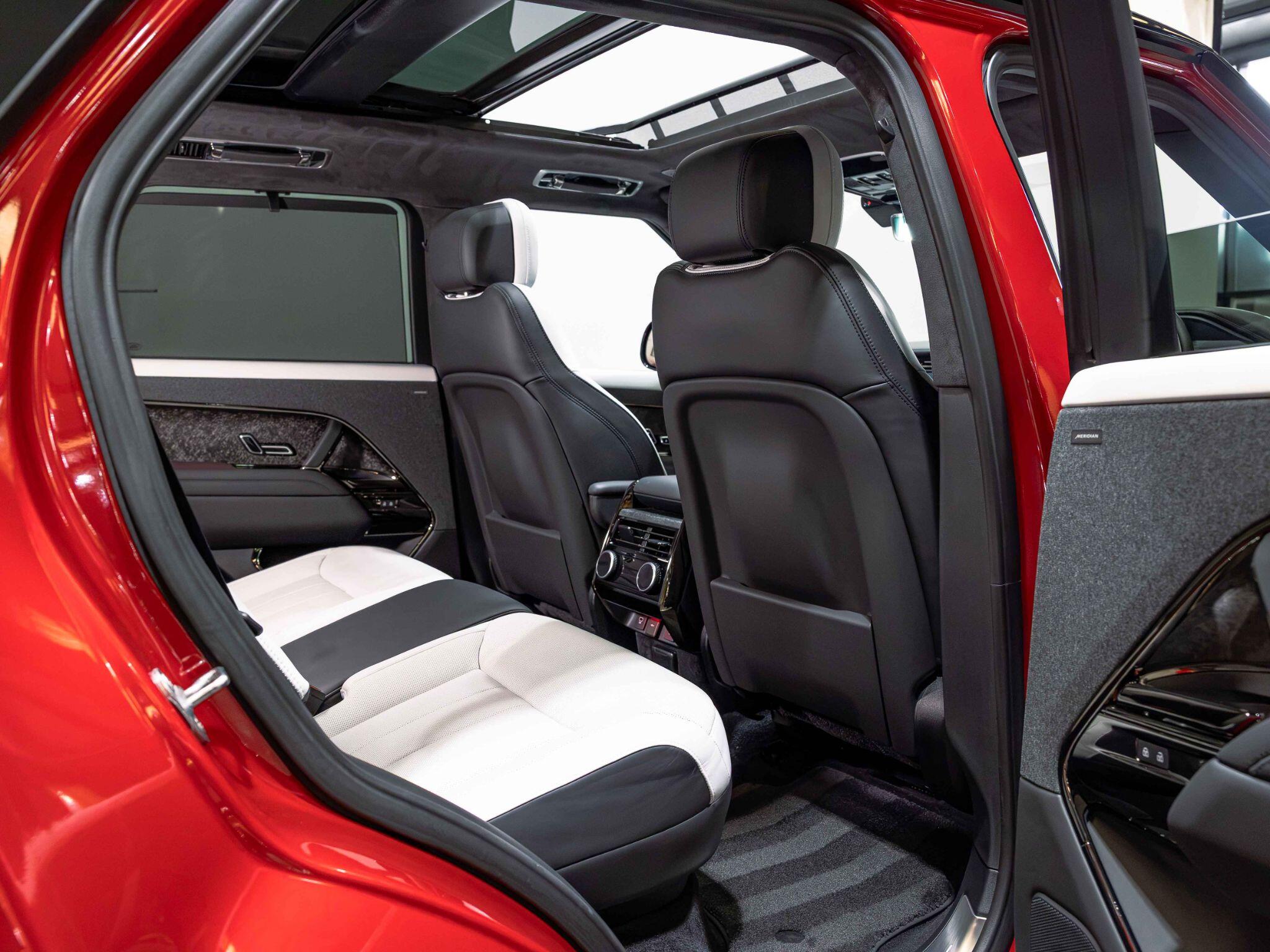 Land Rover Range Rover Sport view 28