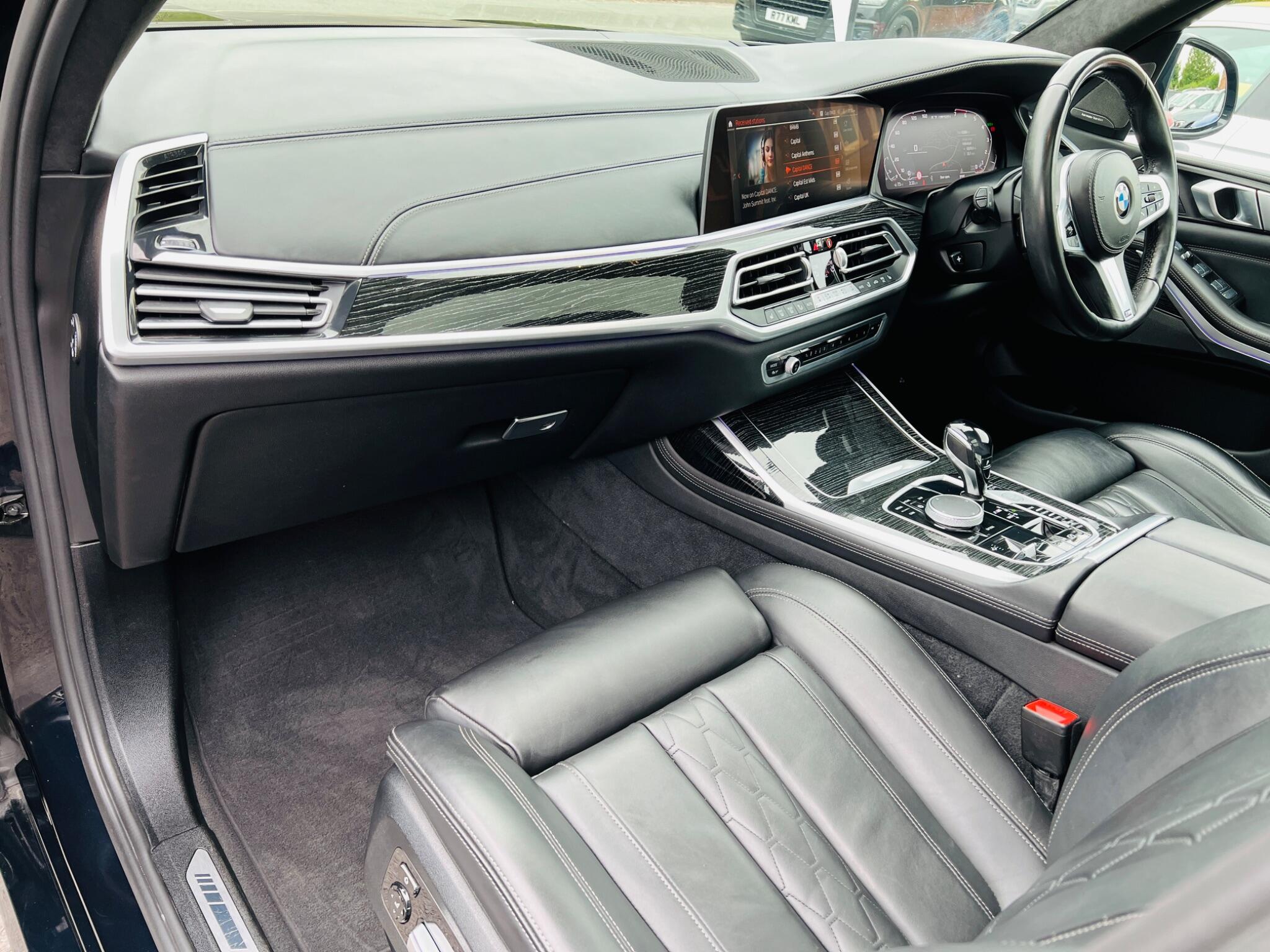 2021 BMW X7 4.4 M50i V8 Auto xDrive Euro 6 (s/s) 5dr • 62,886 miles image 12