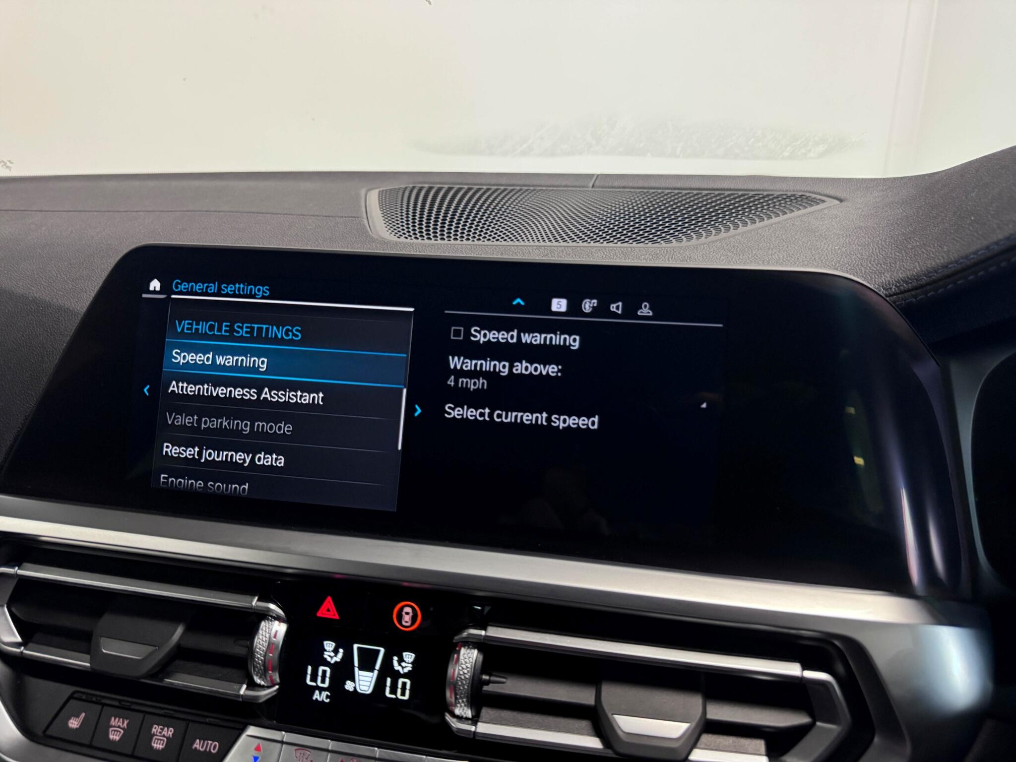BMW 3 Series view 58