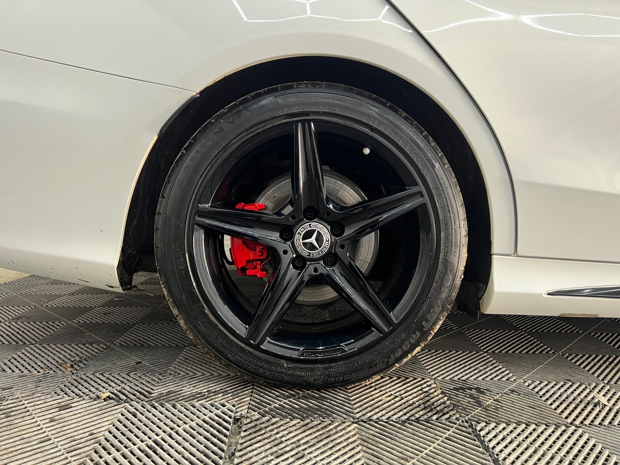 Mercedes-Benz C Class view 33