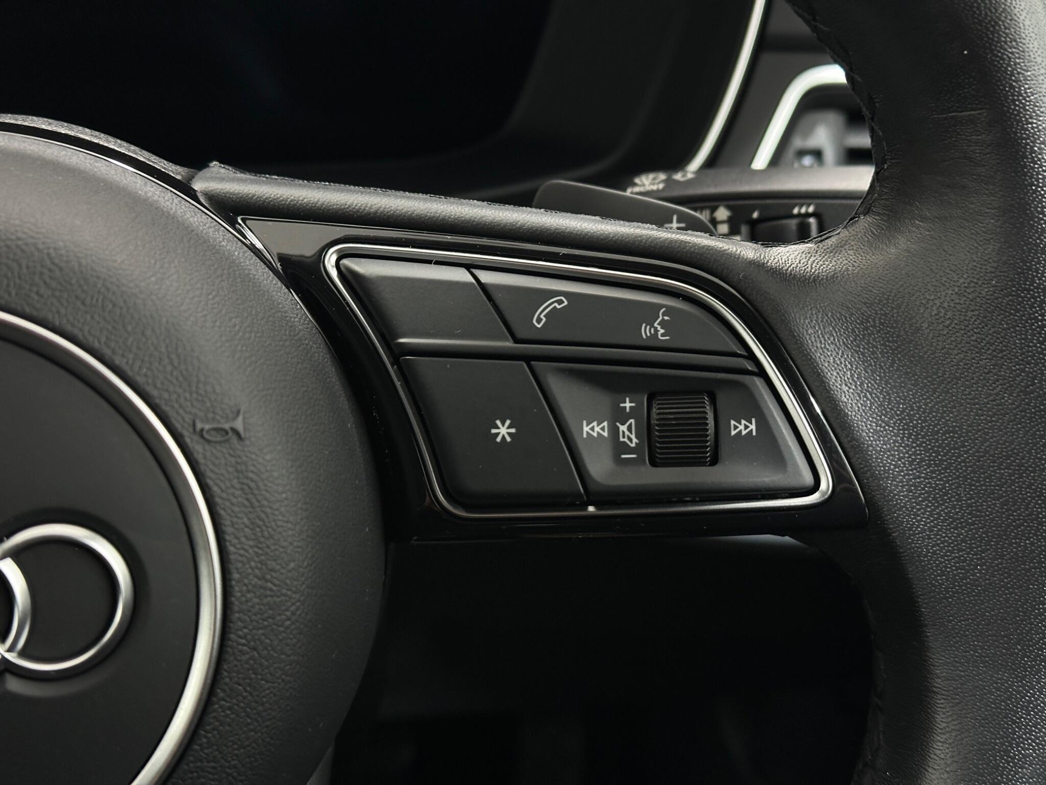 Audi A4 view 16