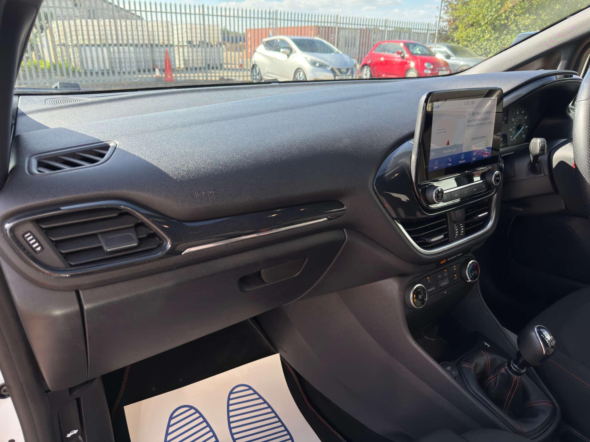 Ford Fiesta view 40