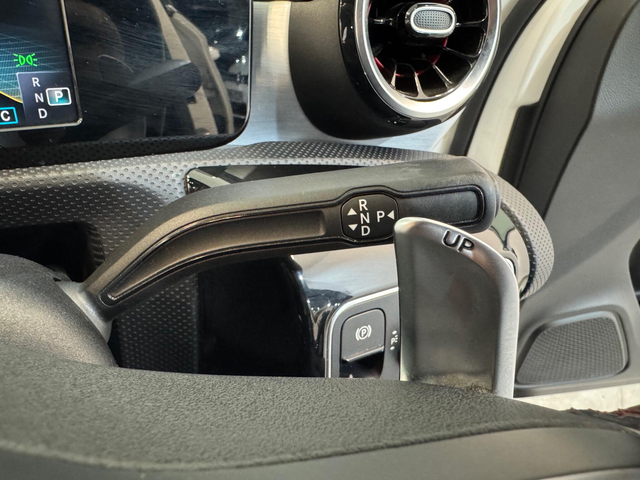 Mercedes-Benz A-Class view 29