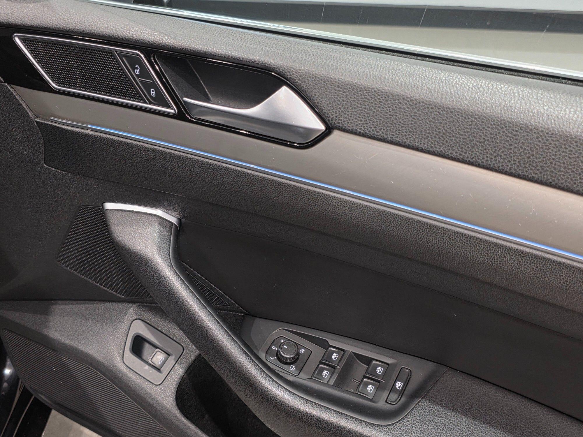 Volkswagen Arteon view 70