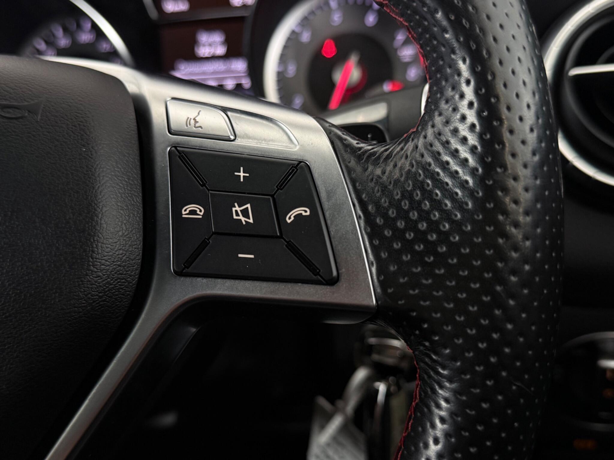 Mercedes-Benz CLA view 18