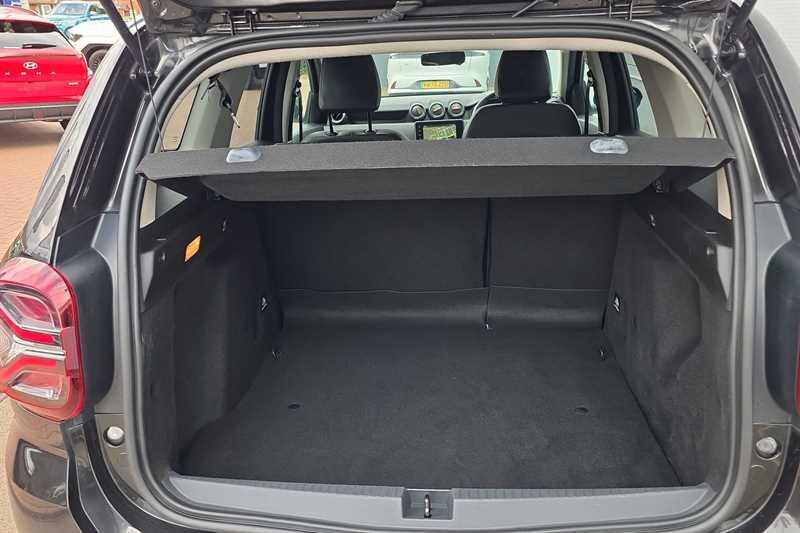 Dacia Duster view 24