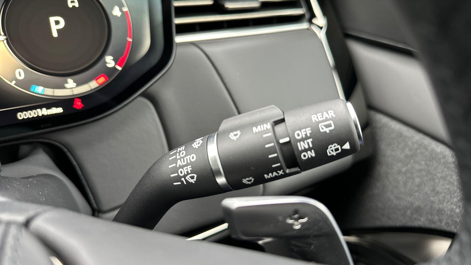 Land Rover Range Rover Sport view 35