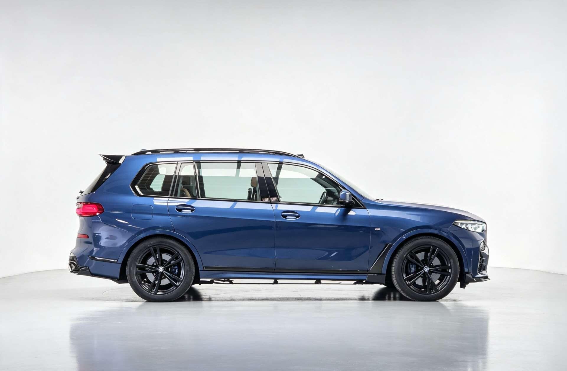 BMW X7 view 15