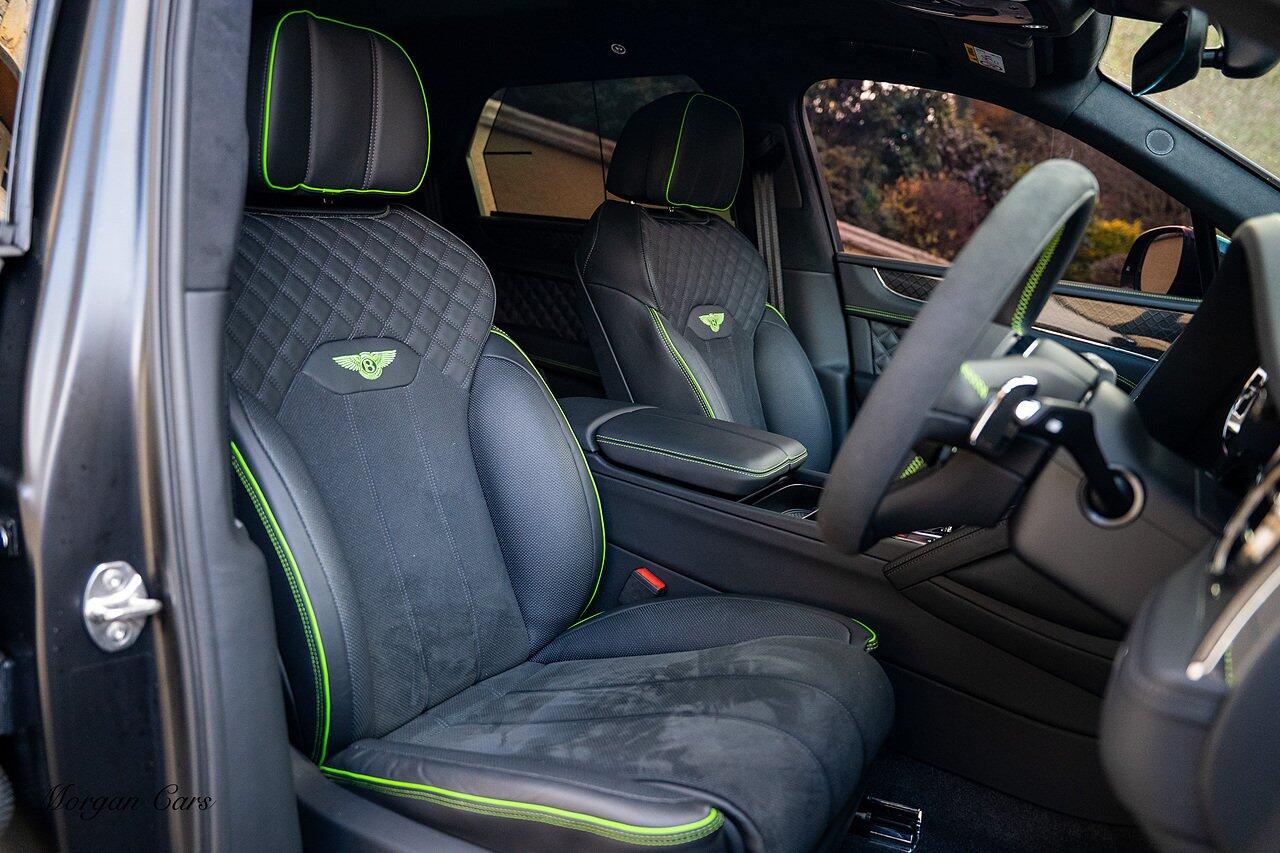 Bentley Bentayga view 48