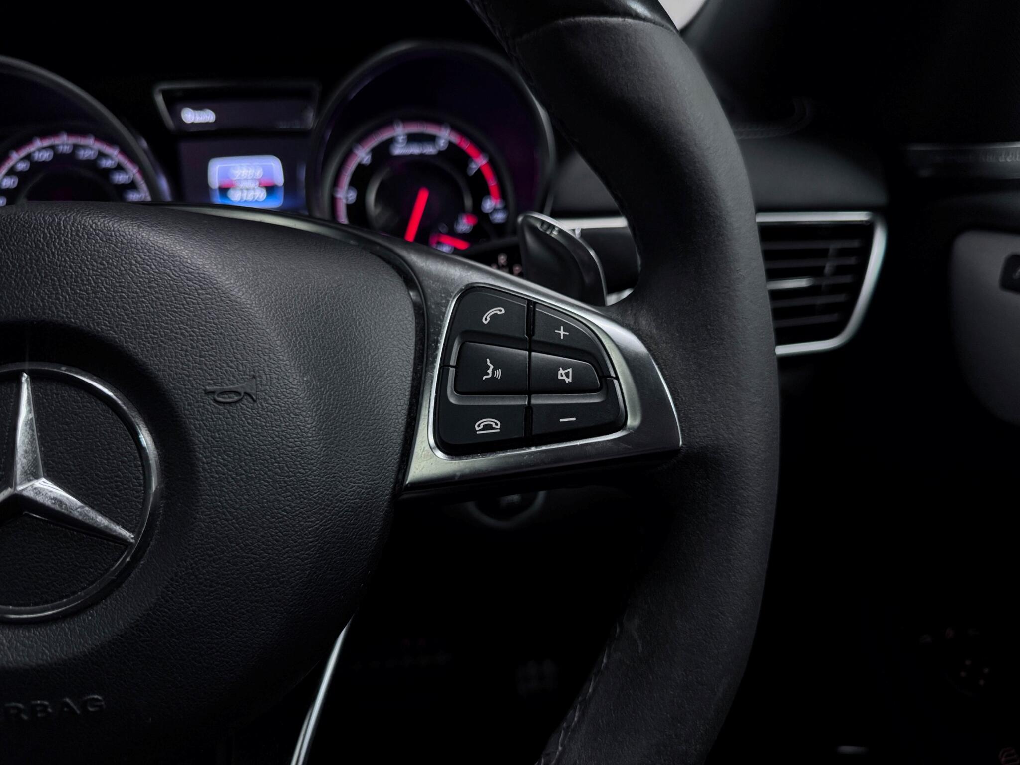 Mercedes-Benz Gle view 14