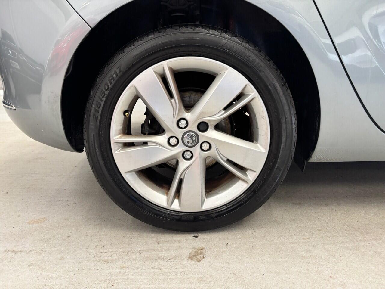 Vauxhall Astra view 12