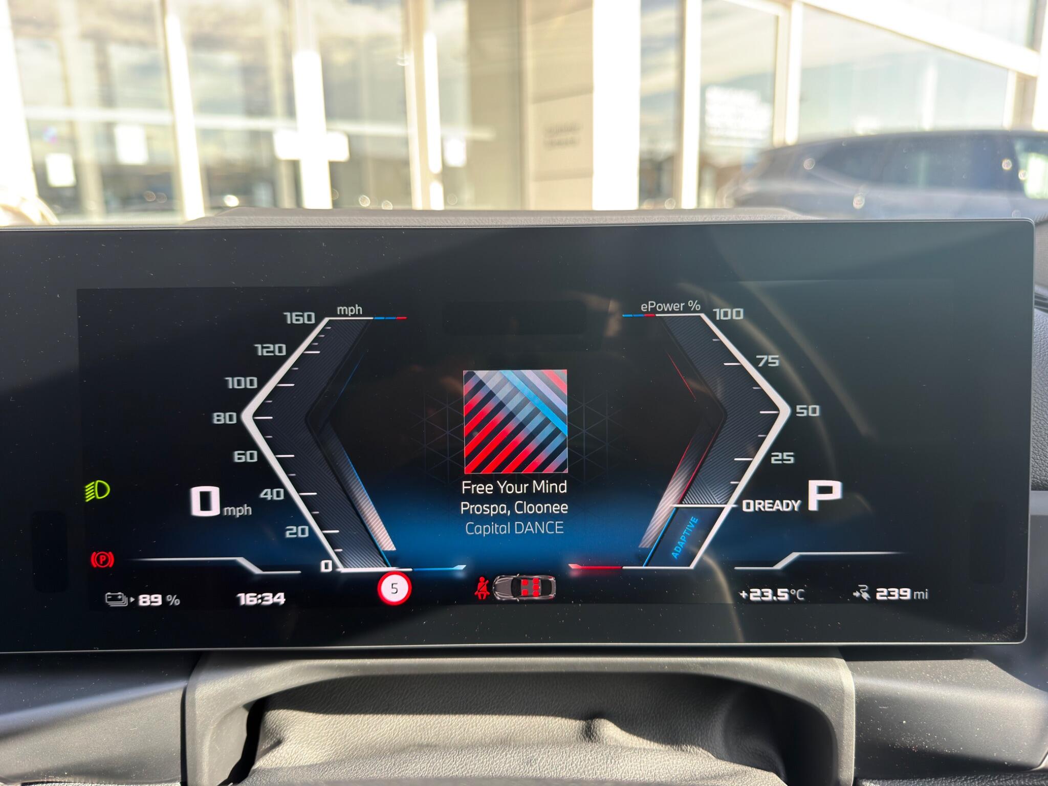 BMW I4 view 39