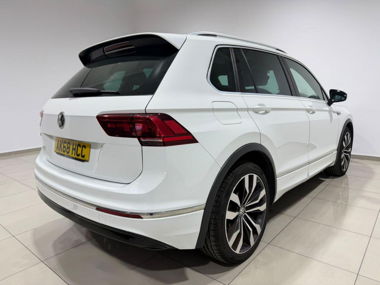 Volkswagen Tiguan view 10