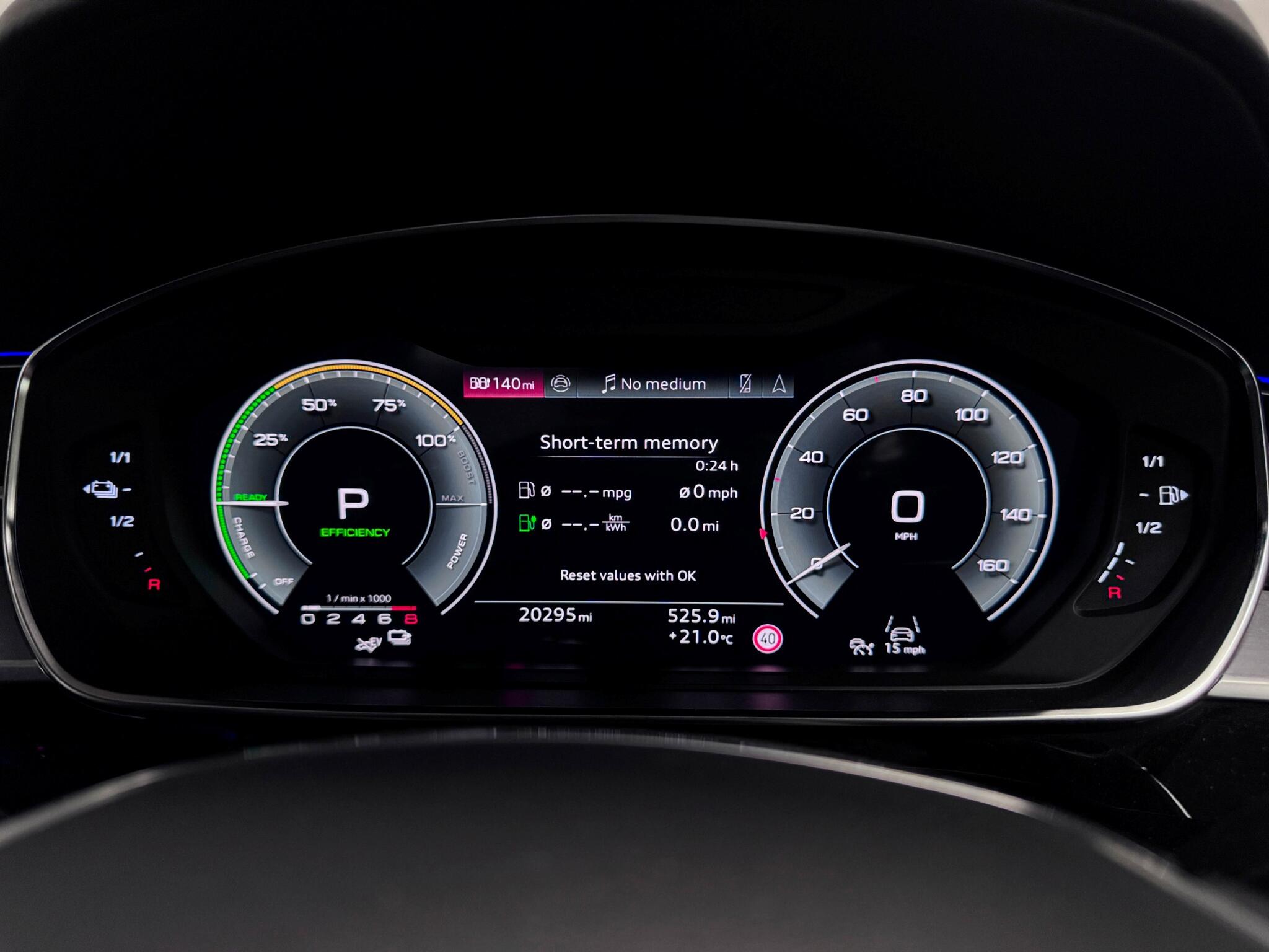 Audi A8 view 14