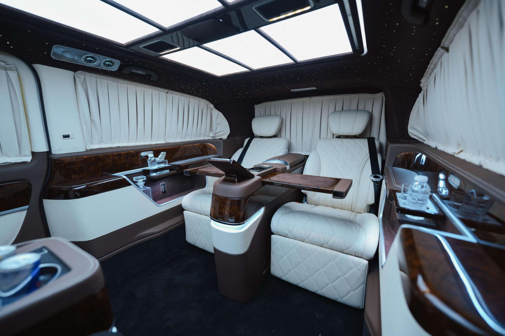 Mercedes-Benz V Class view 29