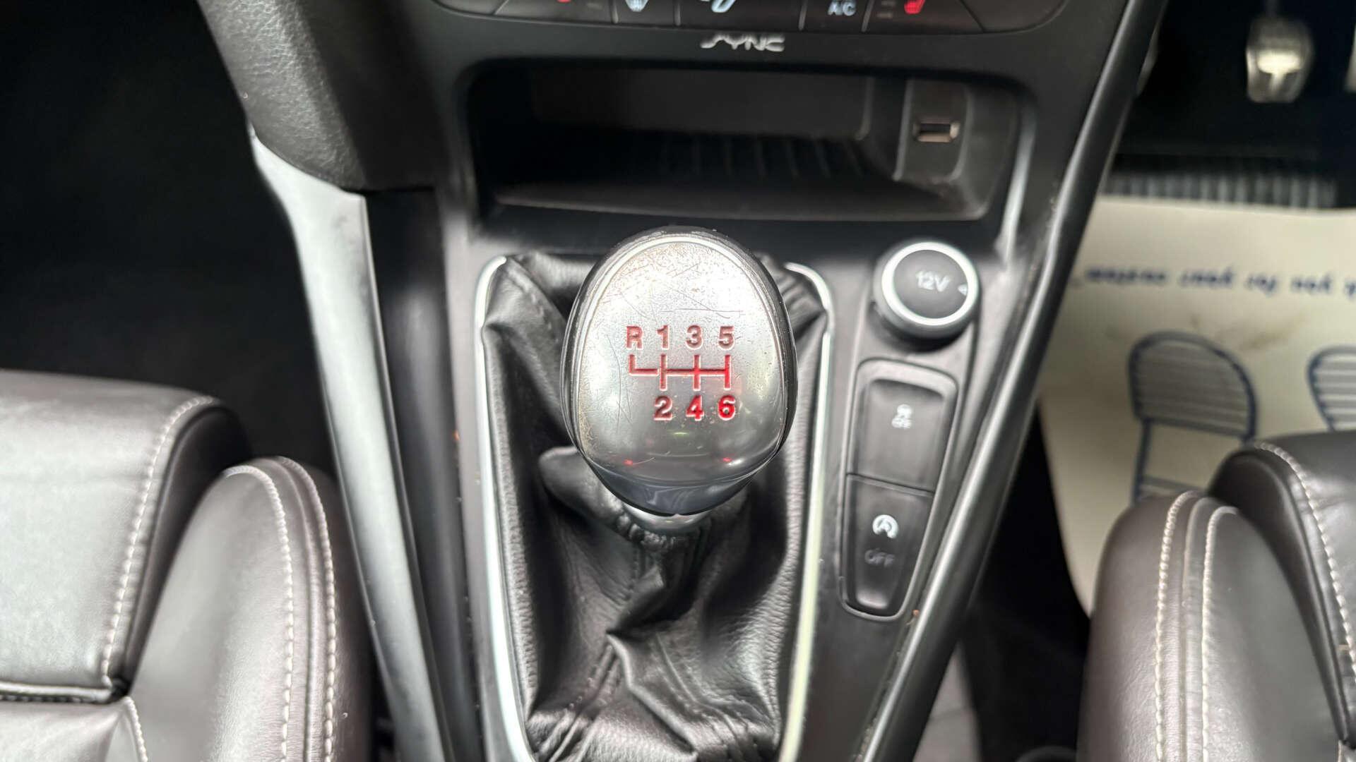 Ford Focus view 36