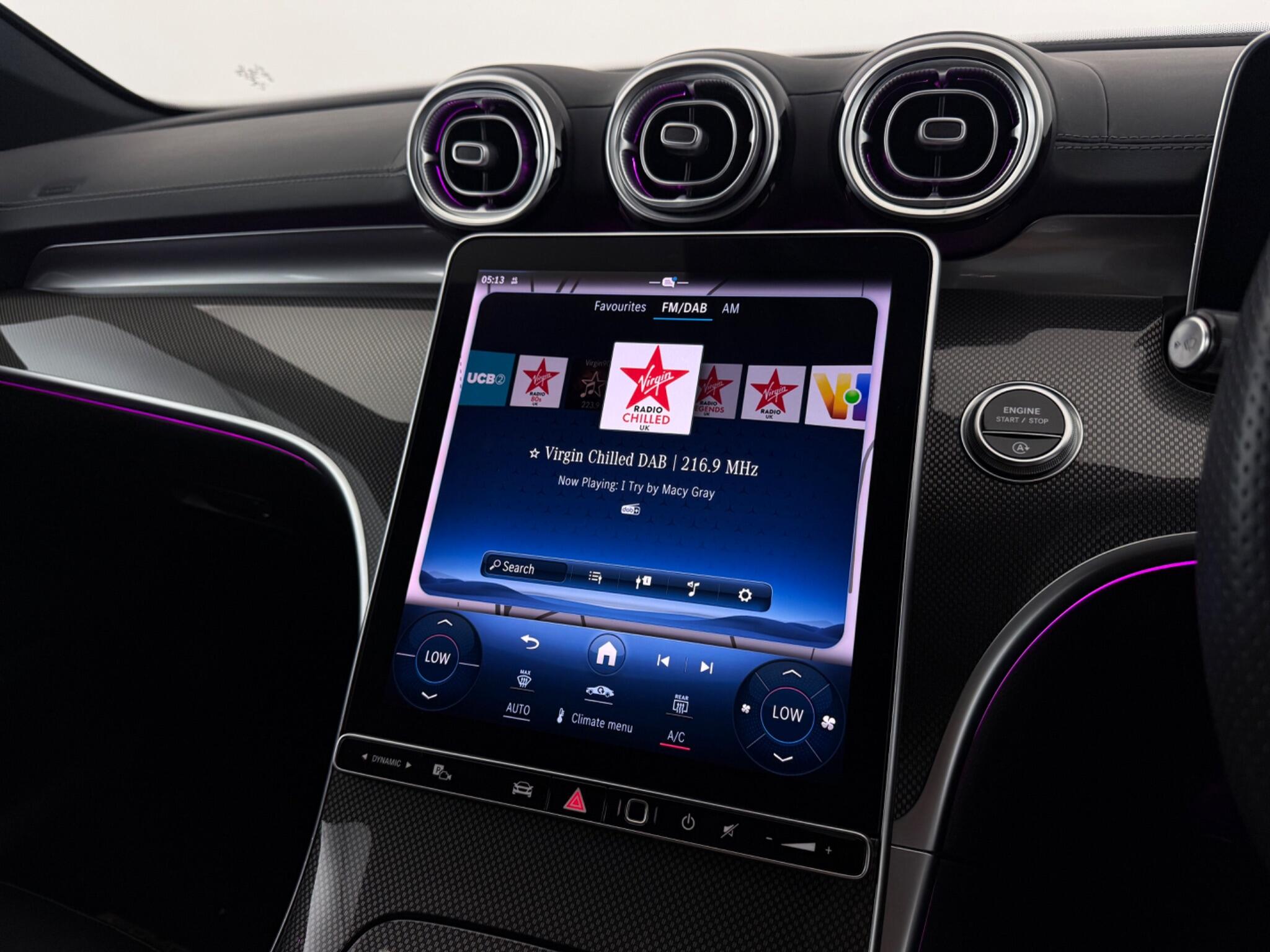Mercedes-Benz C-Class view 27