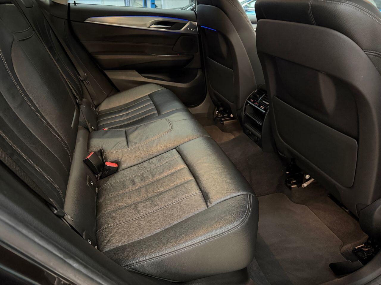 BMW 6 Series Gran Turismo view 40