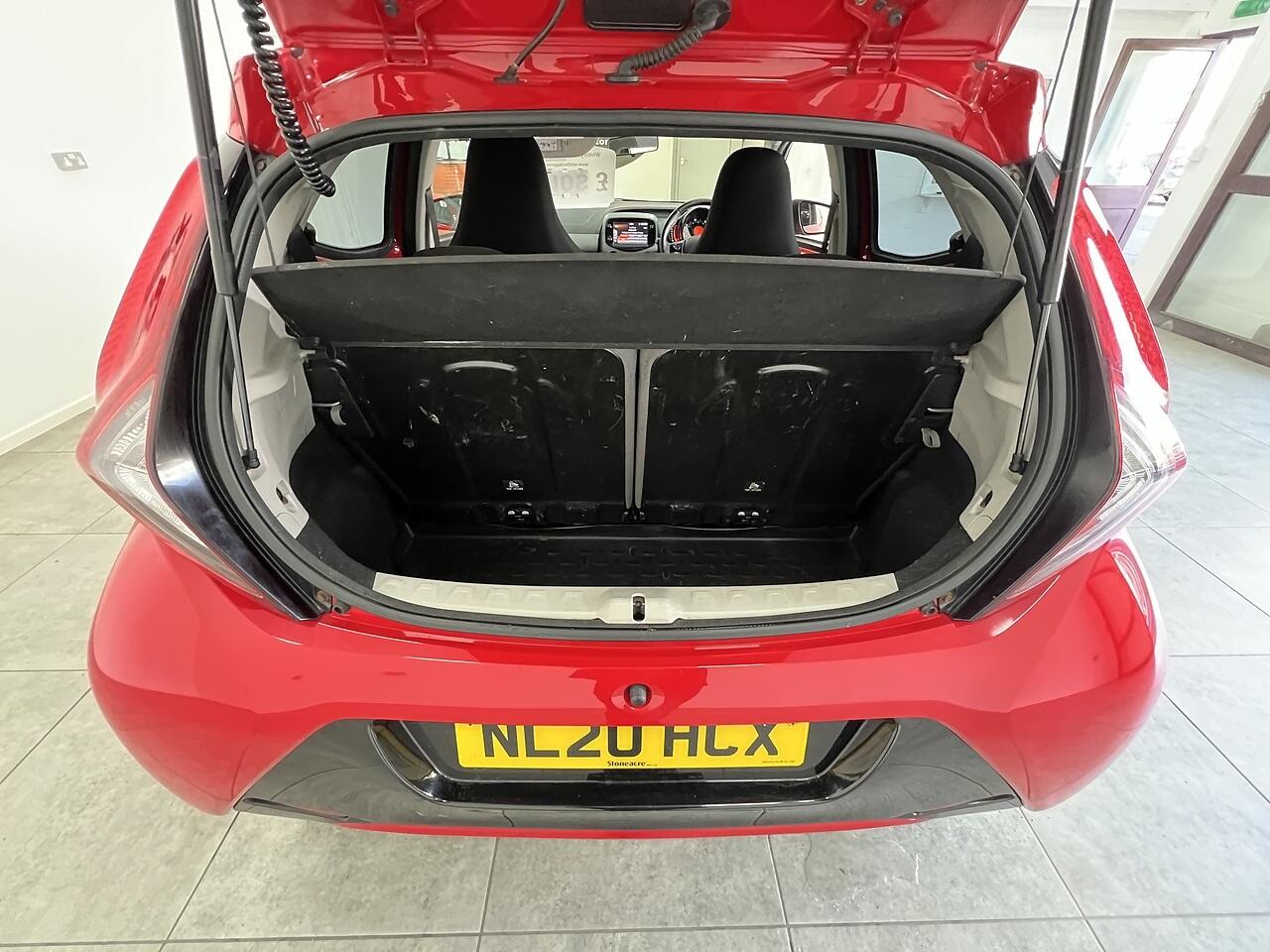 Toyota Aygo view 15