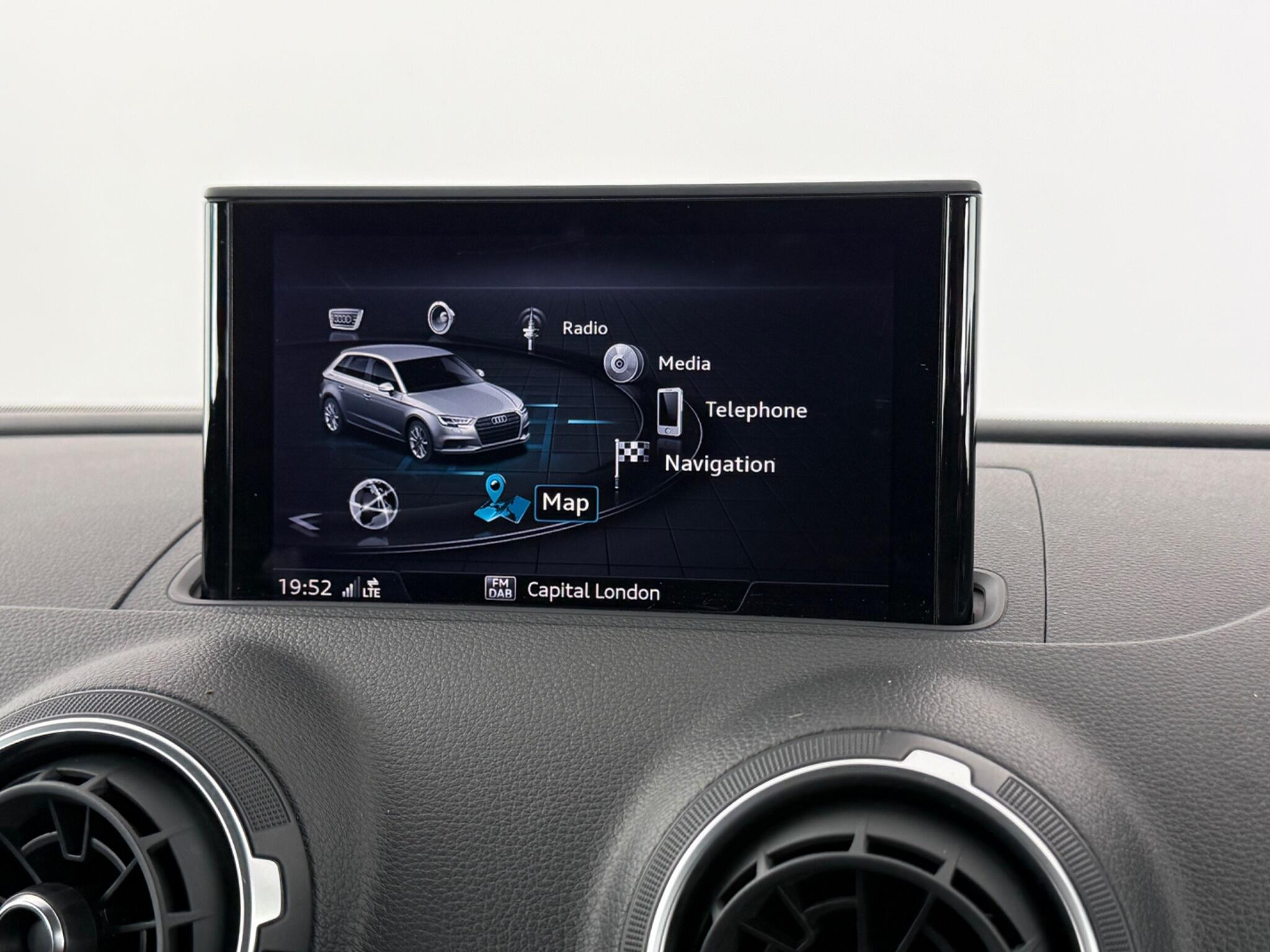 Audi A3 view 26