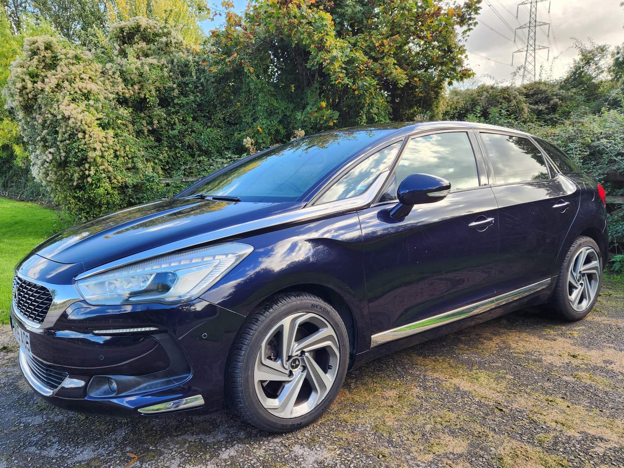 DS AUTOMOBILES DS 5