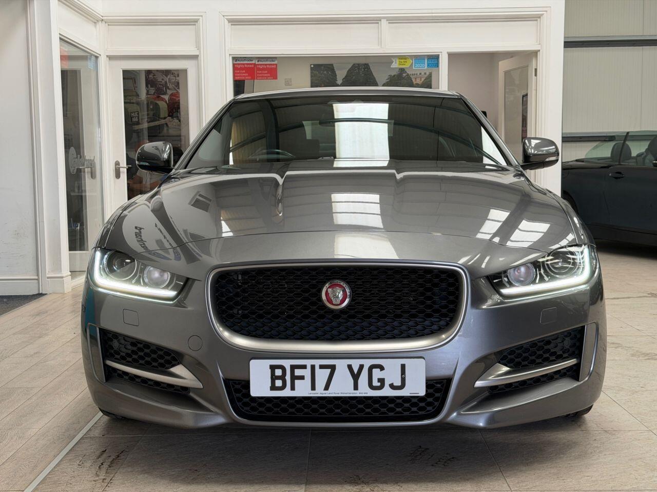 Jaguar Xe view 2
