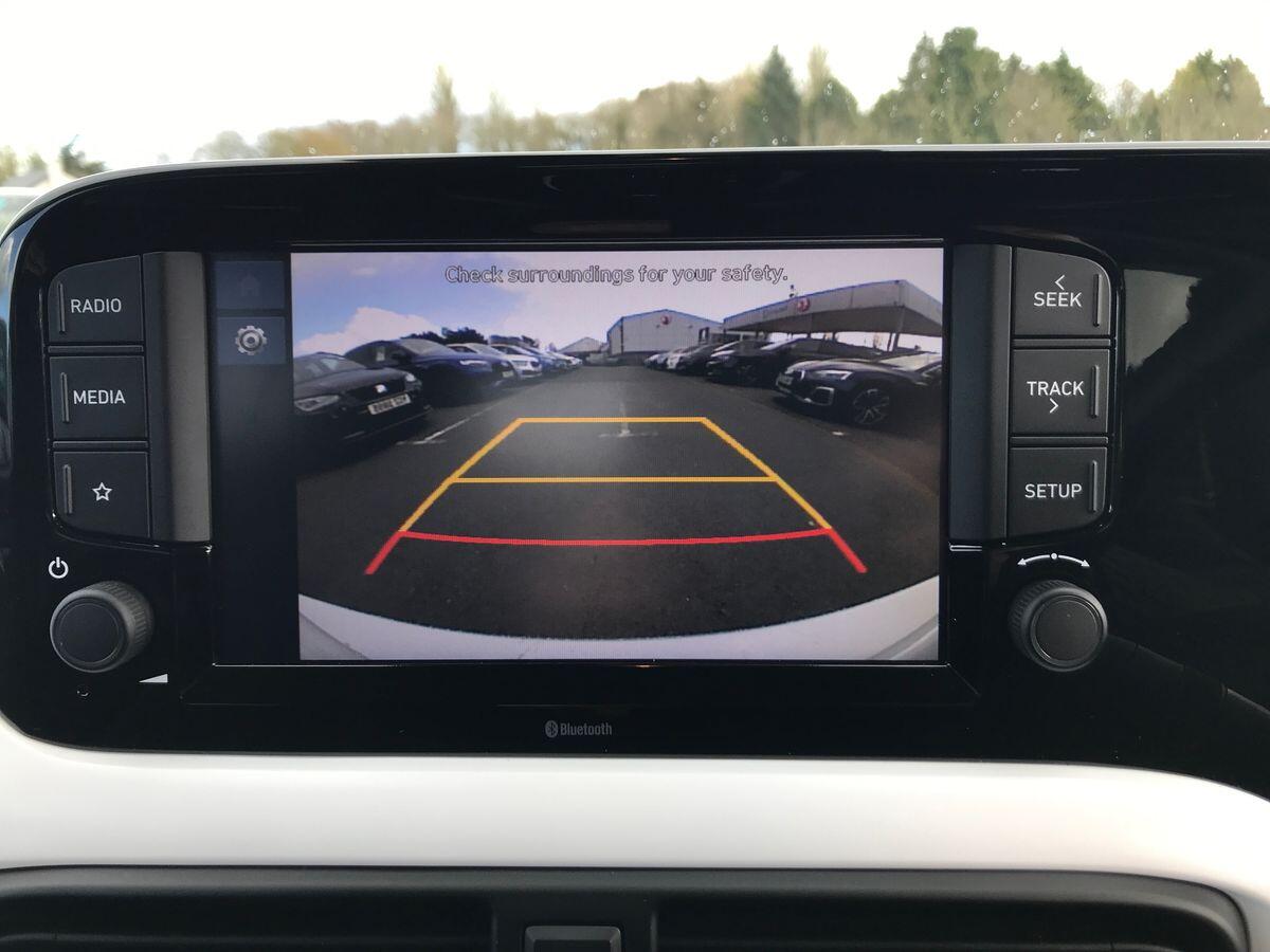 Hyundai I10 view 18