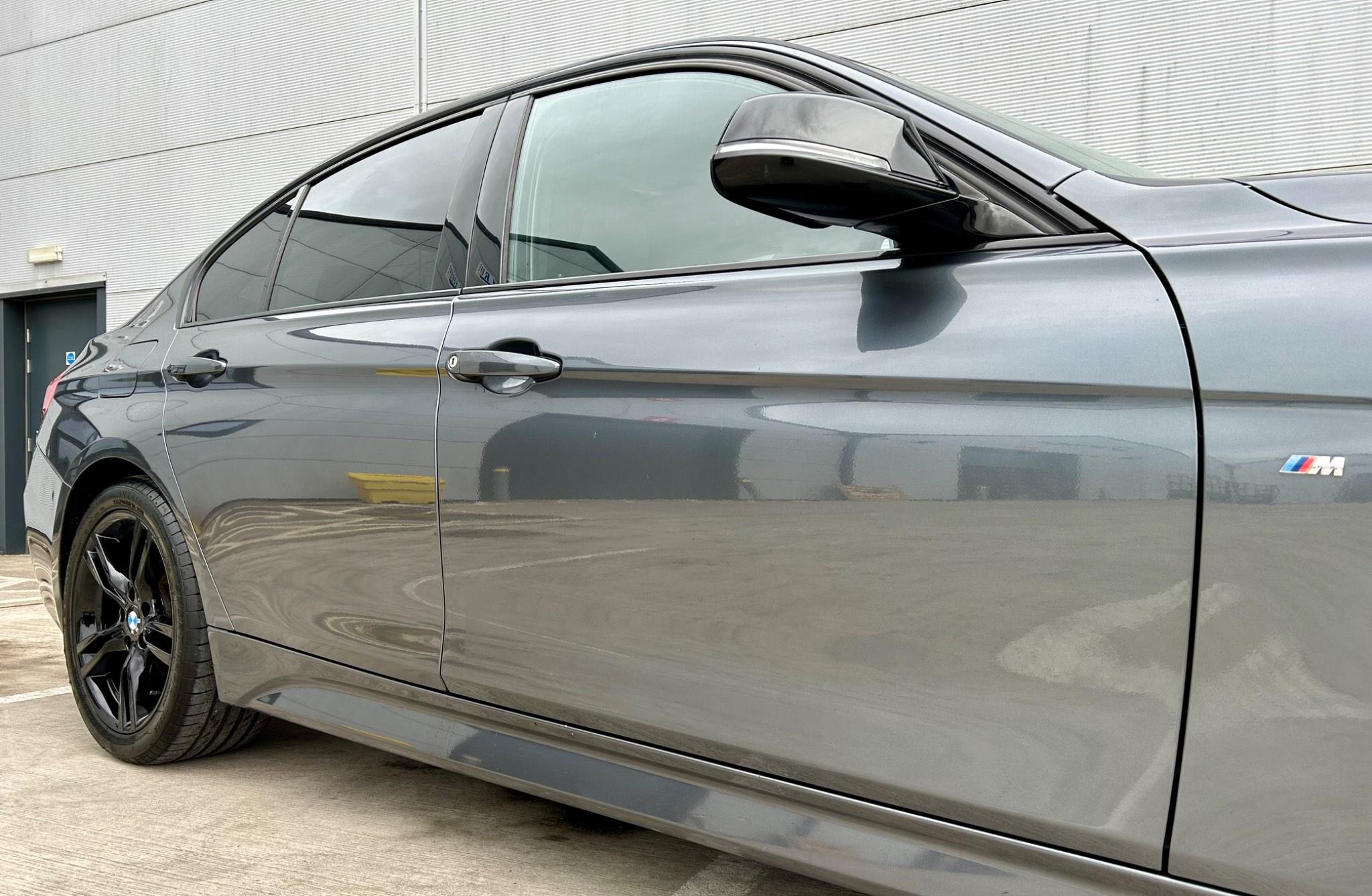 BMW 3 Series view 10