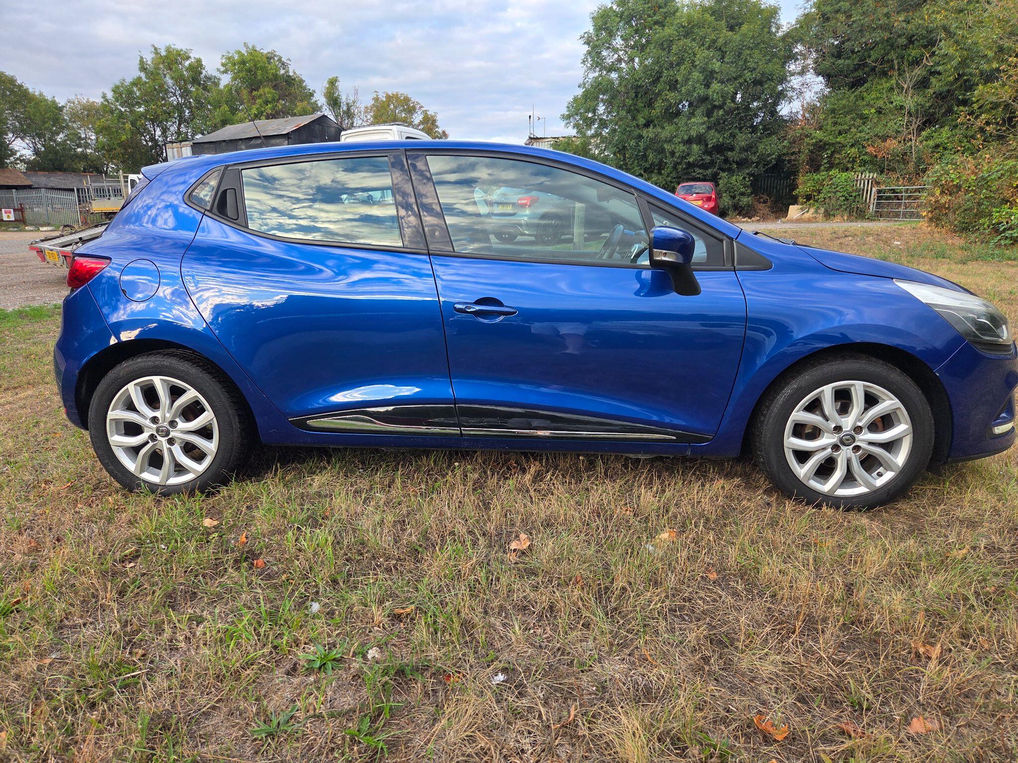Renault Clio view 7