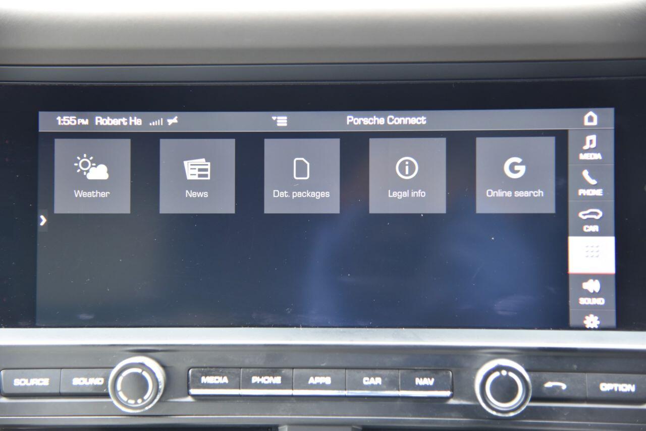 Porsche Macan view 45