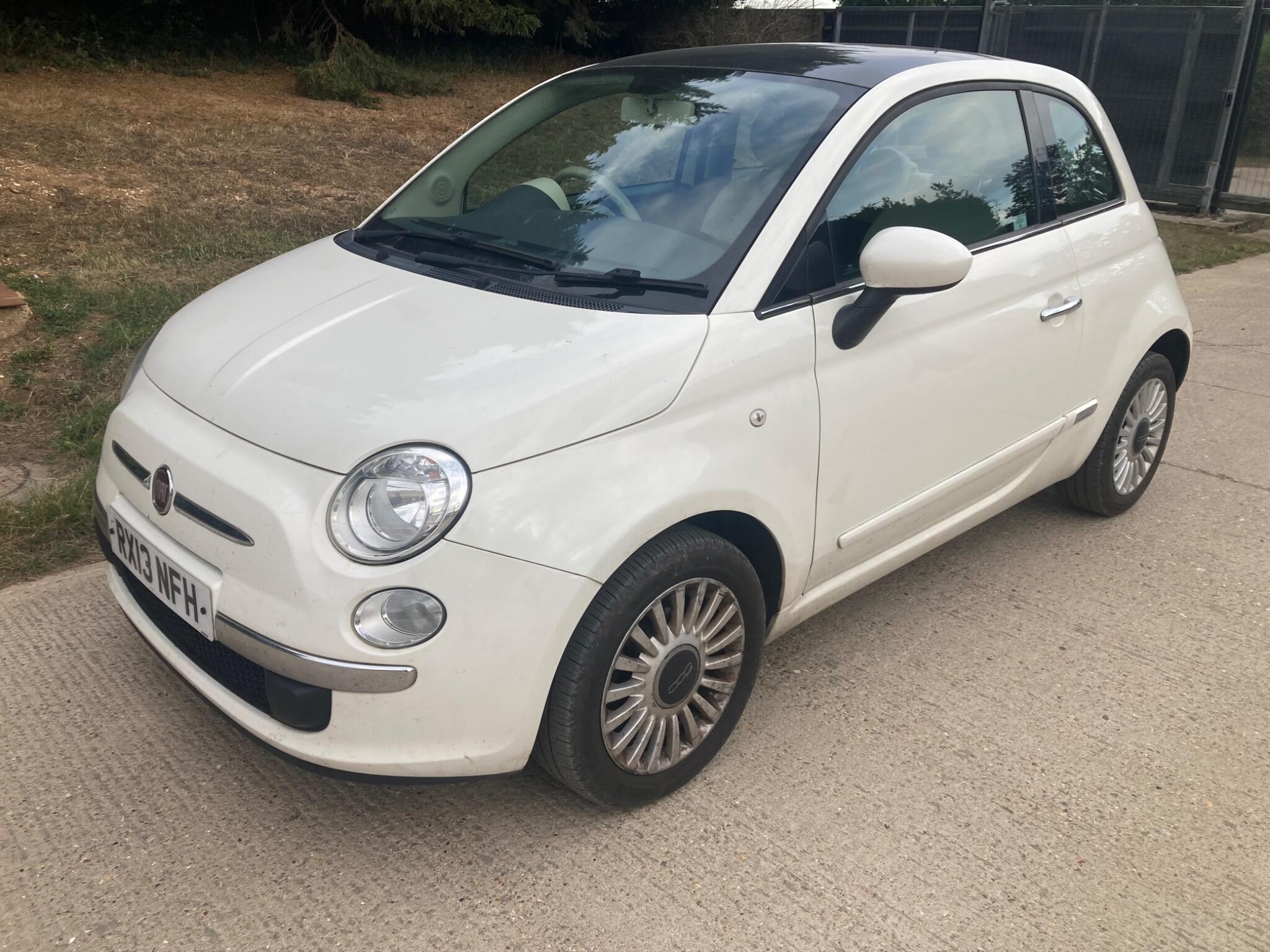 FIAT 500 1.2 LOUNGE HATCHBACK 3DR PETROL MANUAL EURO 4 69 BHP 18 PHOTOS...