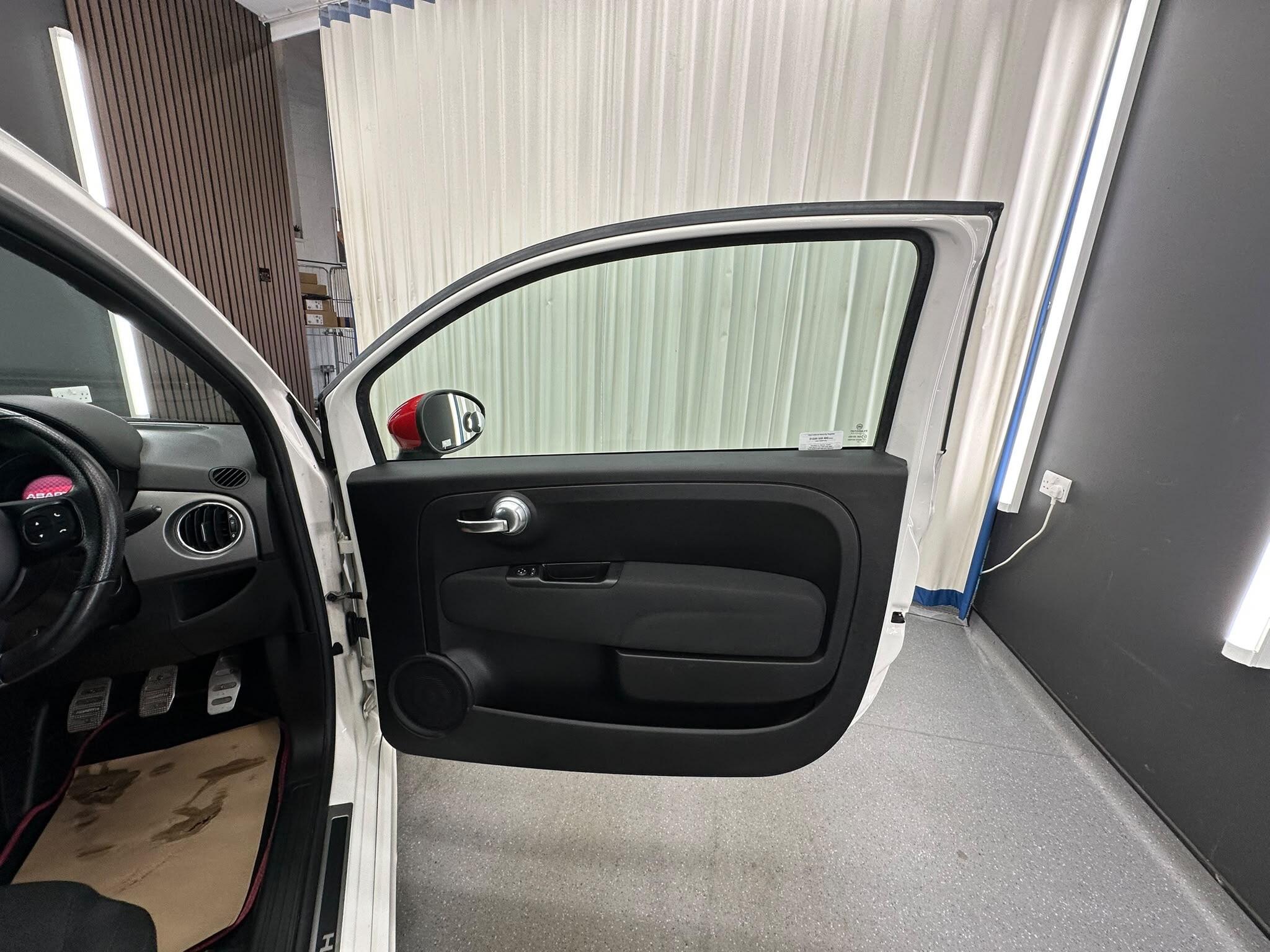 Abarth 595 view 20