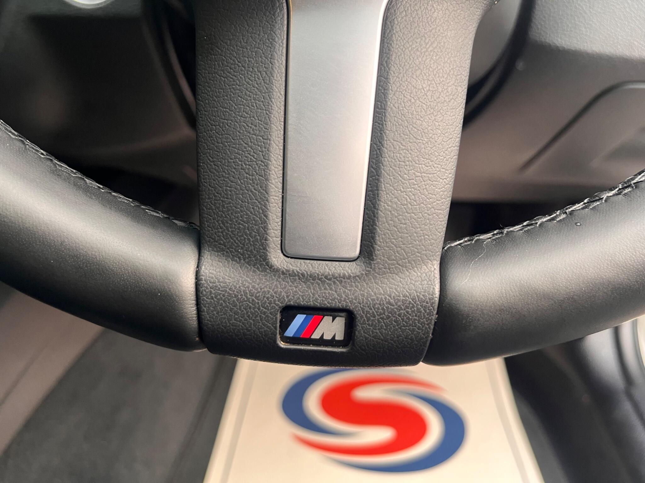 BMW 3 Series view 30