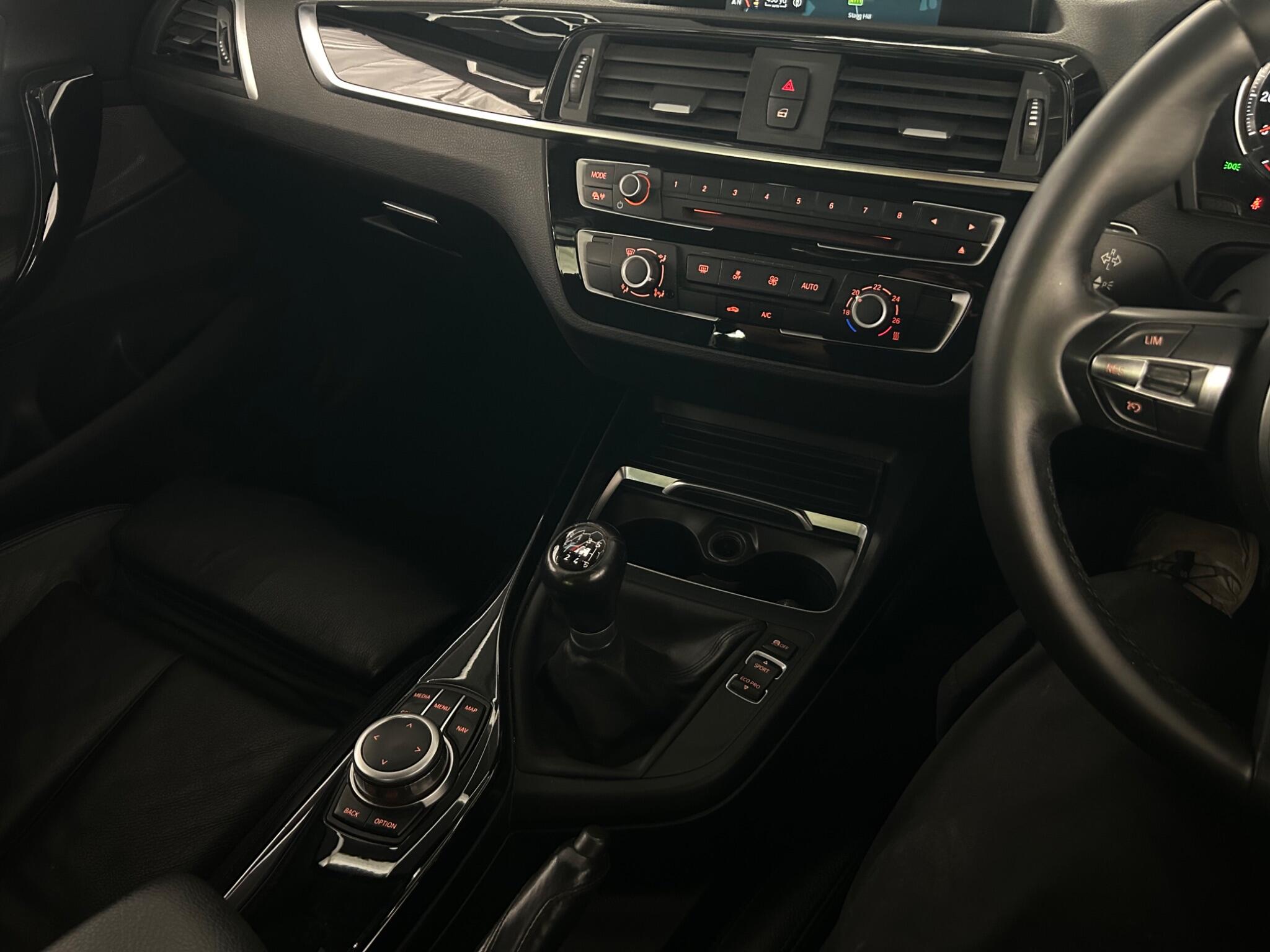 BMW 1 Series view 20