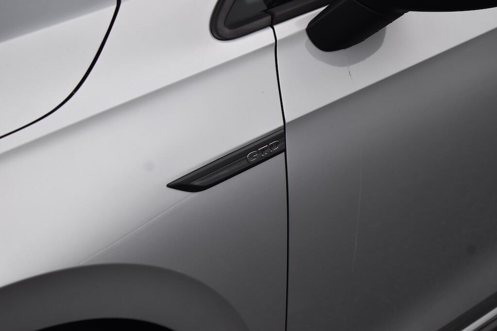 Volkswagen Golf view 25