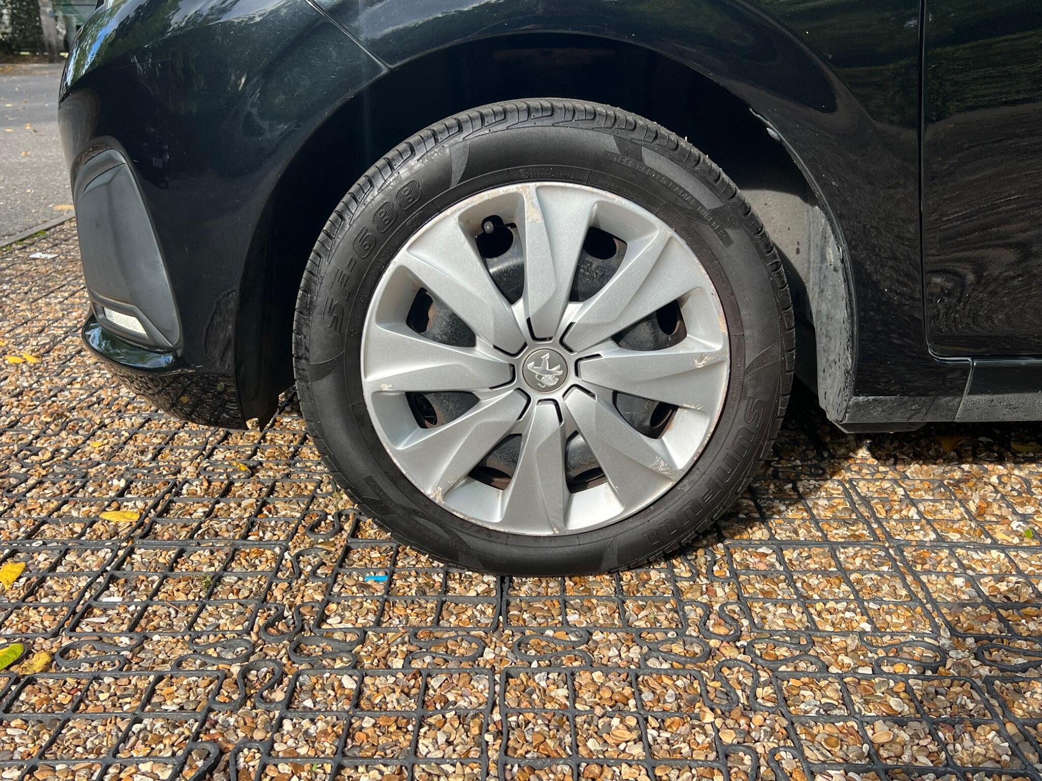 Peugeot 108 view 23