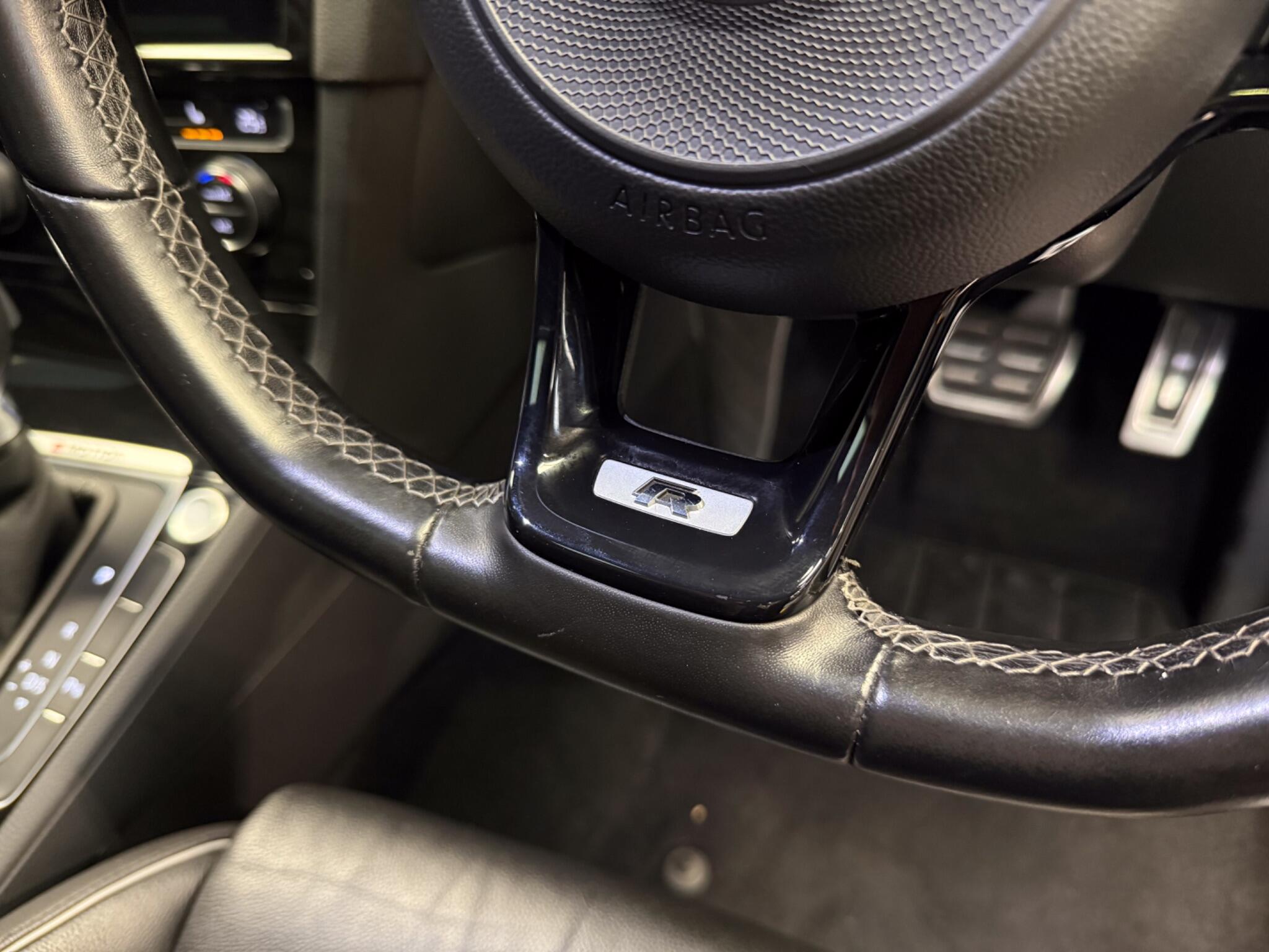 Volkswagen Golf view 34